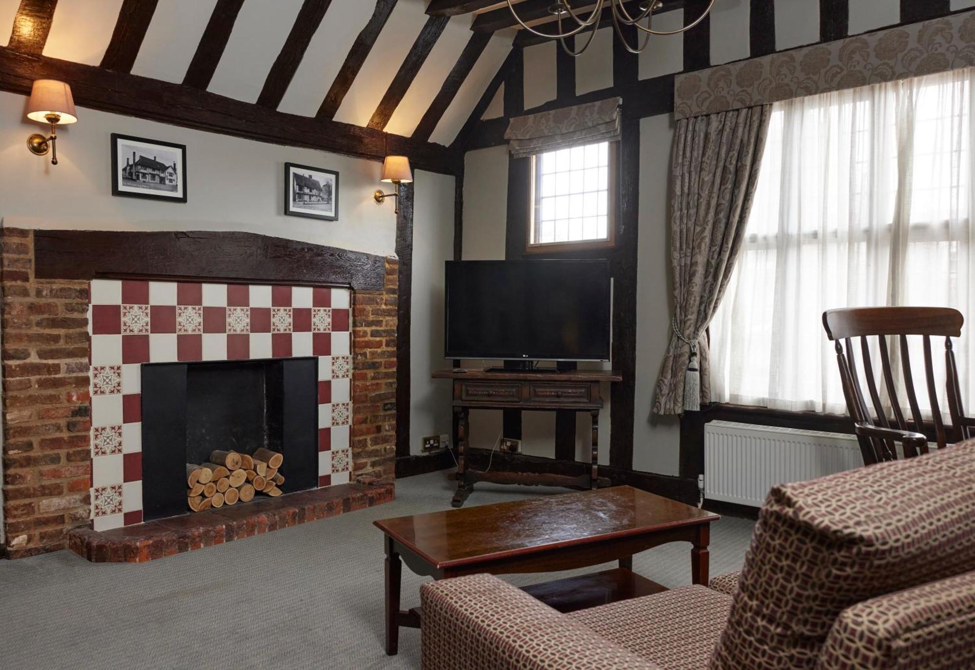 Bull Hotel By Greene King Inns ลองเมลฟอร์ด ภายนอก รูปภาพ