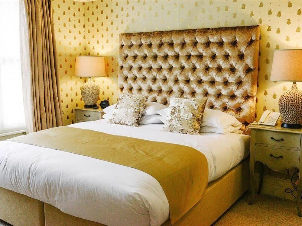 Bull Hotel By Greene King Inns ลองเมลฟอร์ด ภายนอก รูปภาพ